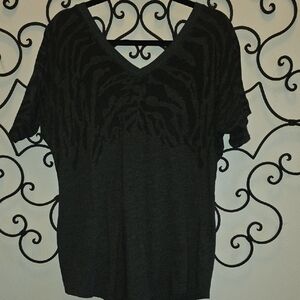 New York & Company V-Neck Doleman Short Sleeve Top - M